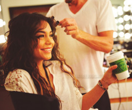  - E-Vanessa Anne Hudgens-E