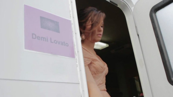 Demi Lovato - A Letter To My Fans 801