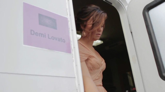 Demi Lovato - A Letter To My Fans 808