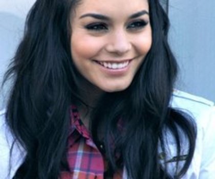  - E-Vanessa Anne Hudgens-E