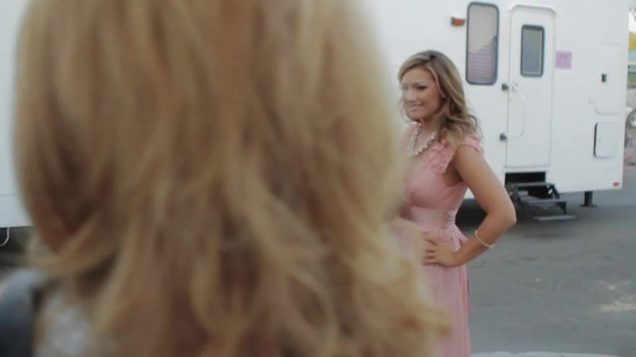 Demi Lovato - A Letter To My Fans 832 Demi Lovato - A Letter To My Fans 832