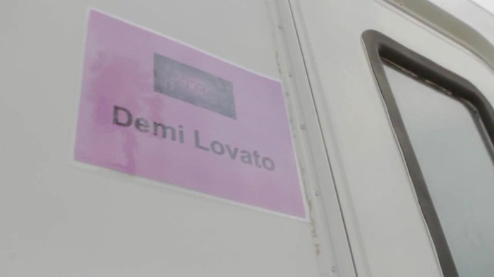 Demi Lovato - A Letter To My Fans 387