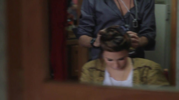Demi Lovato - A Letter To My Fans 434 - Demilush - Therealdemilovato Youtube Channel Screencaptures - A Letter To My Fans oo1