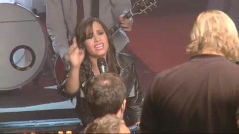 Demi Lovato - Behind the Scenes - Here We Go Again 1052