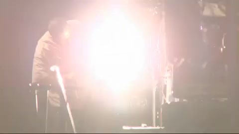 Demi Lovato - Behind the Scenes - Here We Go Again 181