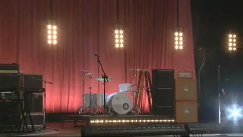 Demi Lovato - Behind the Scenes - Here We Go Again 197