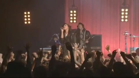 Demi Lovato - Behind the Scenes - Here We Go Again 1146