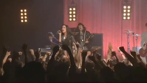 Demi Lovato - Behind the Scenes - Here We Go Again 1149