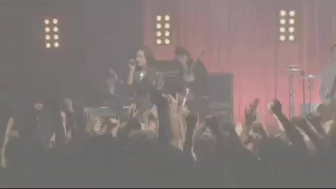 Demi Lovato - Behind the Scenes - Here We Go Again 1151