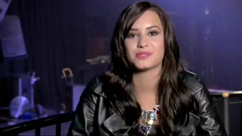 Demi Lovato - Behind the Scenes - Here We Go Again 1153