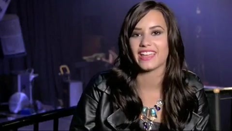 Demi Lovato - Behind the Scenes - Here We Go Again 1160
