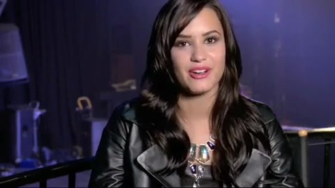Demi Lovato - Behind the Scenes - Here We Go Again 668