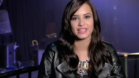 Demi Lovato - Behind the Scenes - Here We Go Again 670