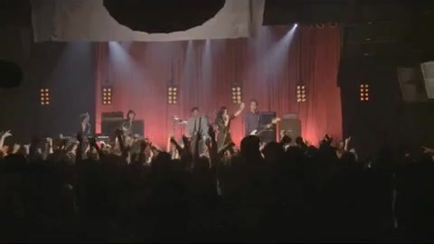 Demi Lovato - Behind the Scenes - Here We Go Again 1192