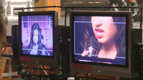 Demi Lovato - Behind the Scenes - Here We Go Again 321