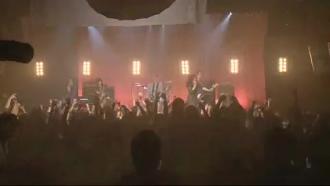 Demi Lovato - Behind the Scenes - Here We Go Again 1196