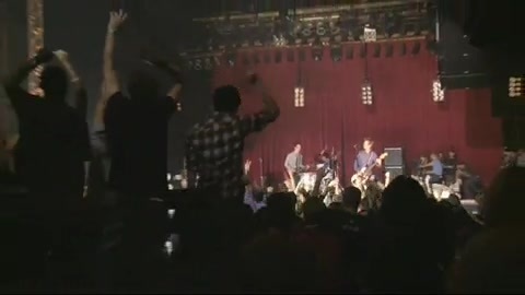 Demi Lovato - Behind the Scenes - Here We Go Again 1690