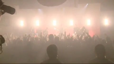 Demi Lovato - Behind the Scenes - Here We Go Again 1204