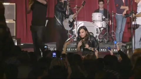 Demi Lovato - Behind the Scenes - Here We Go Again 1208