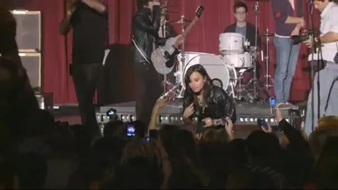 Demi Lovato - Behind the Scenes - Here We Go Again 1209