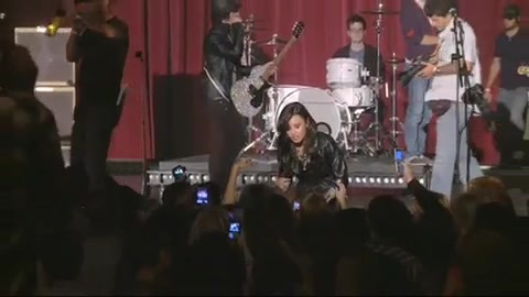 Demi Lovato - Behind the Scenes - Here We Go Again 1213