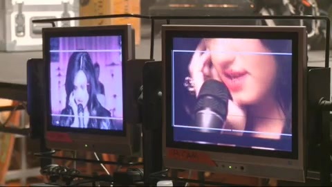 Demi Lovato - Behind the Scenes - Here We Go Again 351