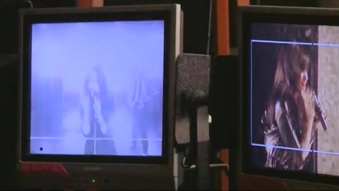 Demi Lovato - Behind the Scenes - Here We Go Again 1714