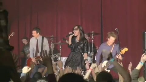 Demi Lovato - Behind the Scenes - Here We Go Again 1243