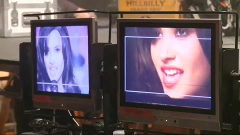 Demi Lovato - Behind the Scenes - Here We Go Again 446