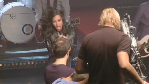 Demi Lovato - Behind the Scenes - Here We Go Again 768