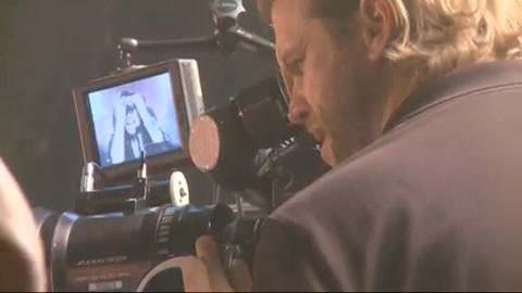 Demi Lovato - Behind the Scenes - Here We Go Again 1291