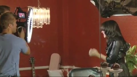 Demi Lovato - Behind the Scenes - Here We Go Again 1301