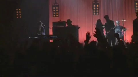 Demi Lovato - Behind the Scenes - Here We Go Again 1309