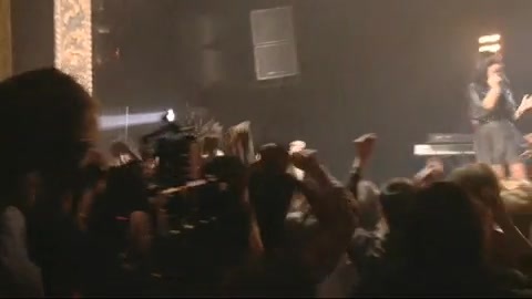 Demi Lovato - Behind the Scenes - Here We Go Again 1812