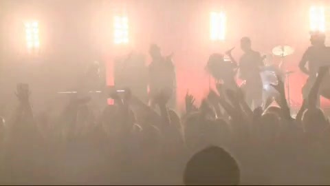 Demi Lovato - Behind the Scenes - Here We Go Again 1315