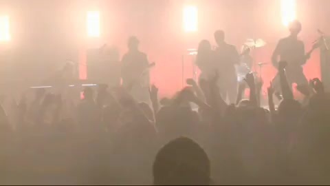 Demi Lovato - Behind the Scenes - Here We Go Again 1322