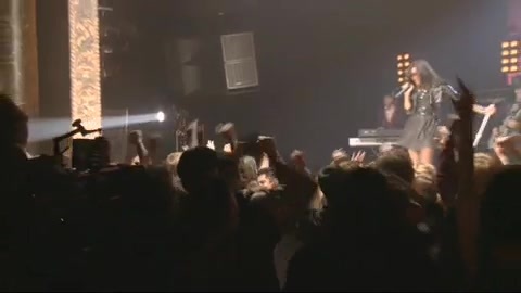 Demi Lovato - Behind the Scenes - Here We Go Again 1818