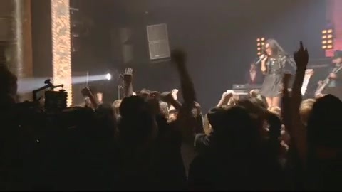 Demi Lovato - Behind the Scenes - Here We Go Again 1819