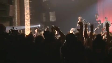 Demi Lovato - Behind the Scenes - Here We Go Again 1825