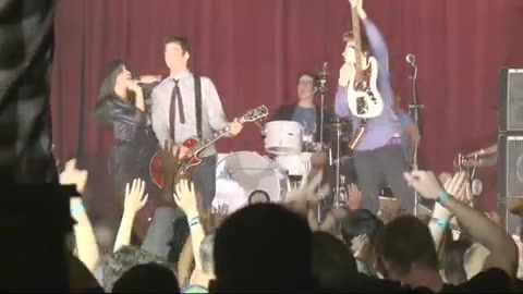 Demi Lovato - Behind the Scenes - Here We Go Again 1334