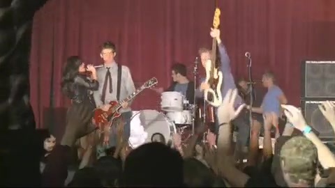 Demi Lovato - Behind the Scenes - Here We Go Again 1341