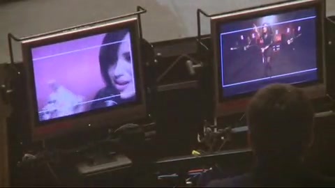 Demi Lovato - Behind the Scenes - Here We Go Again 1846