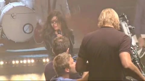 Demi Lovato - Behind the Scenes - Here We Go Again 836