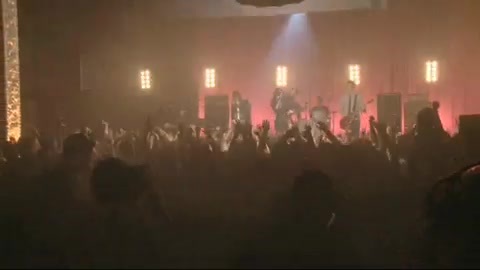 Demi Lovato - Behind the Scenes - Here We Go Again 1872