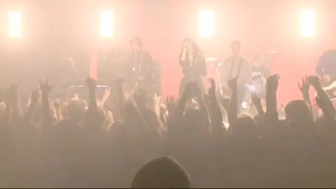 Demi Lovato - Behind the Scenes - Here We Go Again 1381