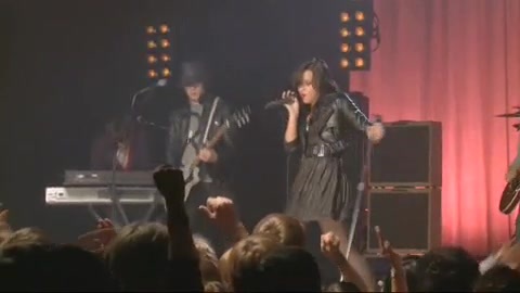 Demi Lovato - Behind the Scenes - Here We Go Again 1885