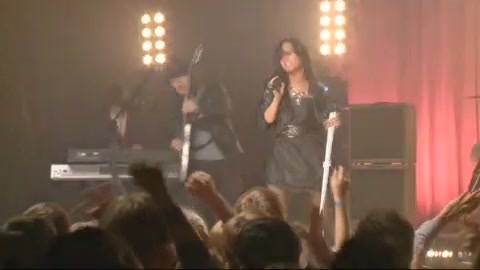 Demi Lovato - Behind the Scenes - Here We Go Again 1890