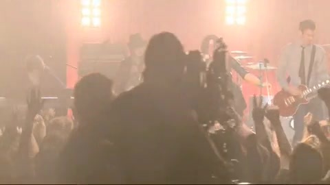 Demi Lovato - Behind the Scenes - Here We Go Again 1401