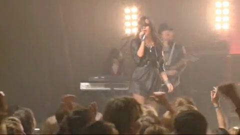 Demi Lovato - Behind the Scenes - Here We Go Again 1905