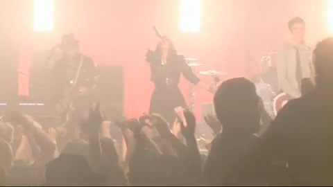 Demi Lovato - Behind the Scenes - Here We Go Again 1413